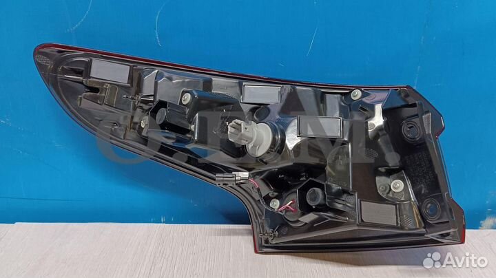 Фонарь правый задний в крыло