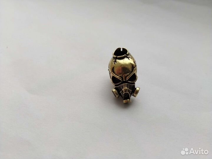 Бусина на темляк череп