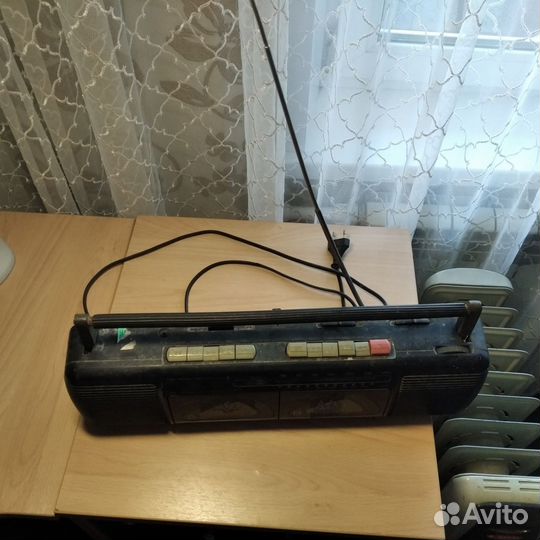 Магнитофон кассетный
