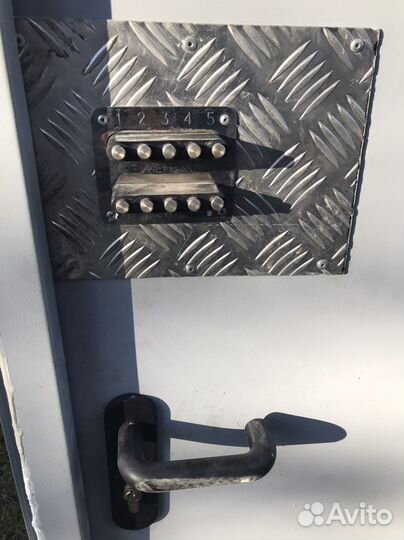 Дверь металлическая противопожарная