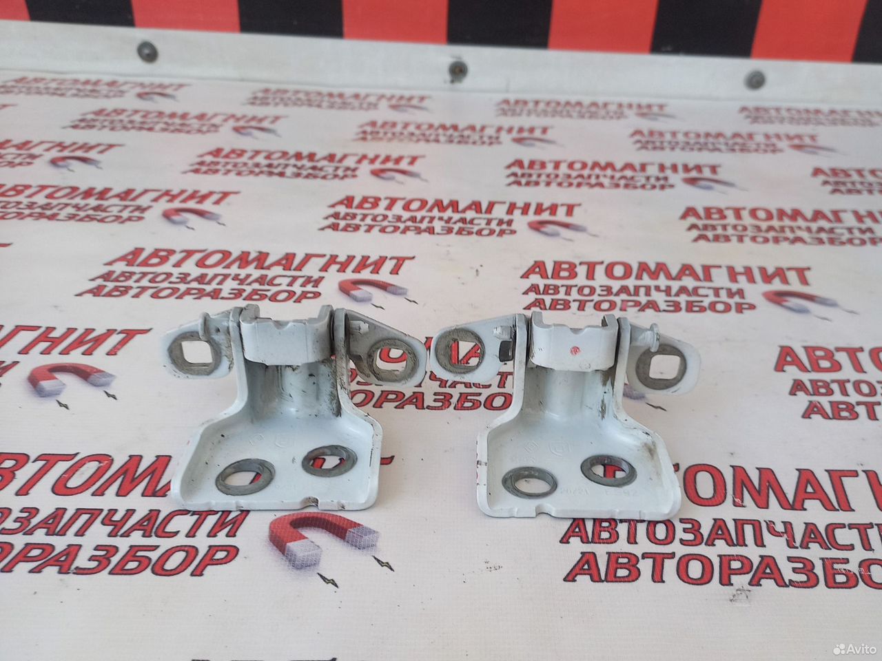 Петля двери задней левой Рено Аркана