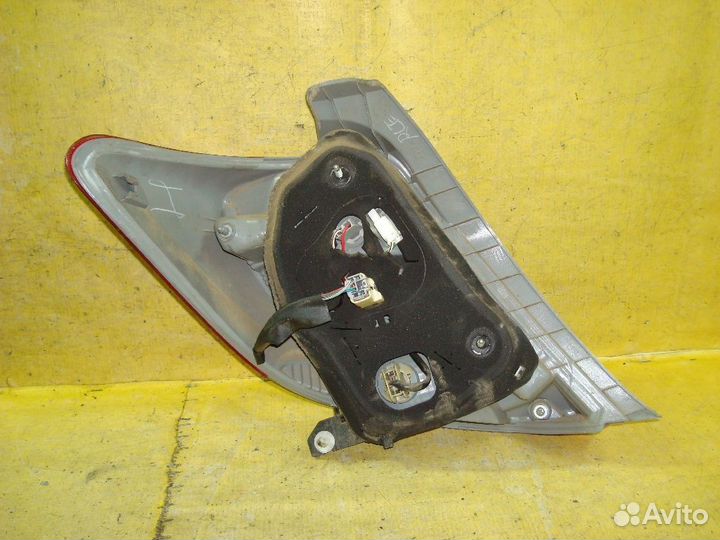 Стоп Toyota Vitz KSP130 (Правое)