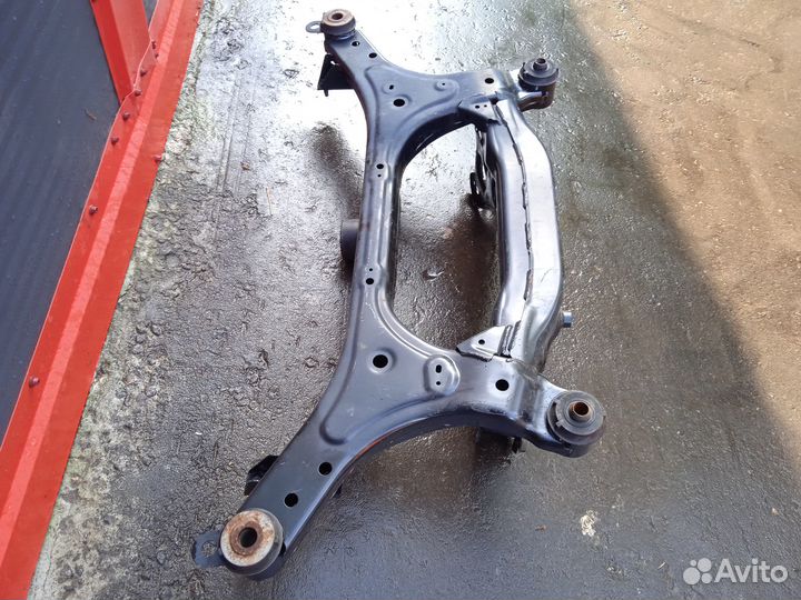 Подрамник (задняя балка) Nissan Juke F15 2010-2019