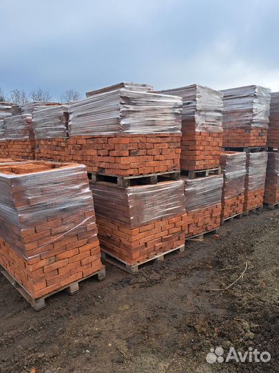 Кирпич красный полнотелый