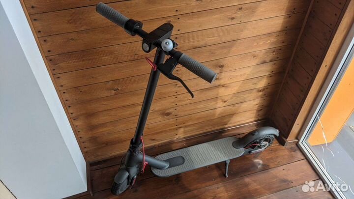 Электросамокат Xiaomi Mijia M365