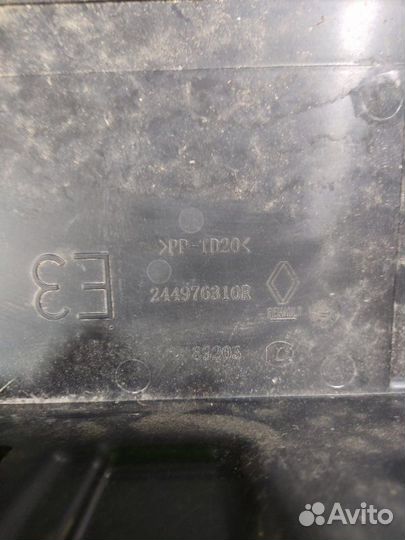 Крышка аккумулятора Renault Megane 3