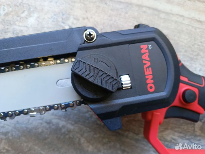 Пила цепная аккумуляторная безщеточая