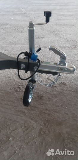 Прицеп легковой двухосный