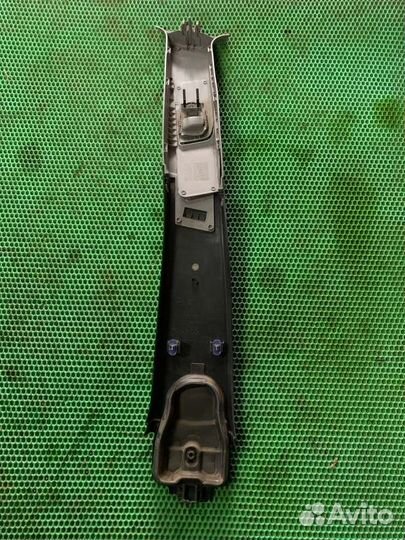 Пластик салона правый Opel Astra H Z18XER 2007