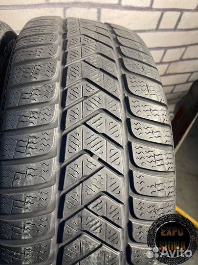 Pirelli Winter Sottozero 3 235/55 R17 99H