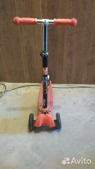 Самокат Y-scoo