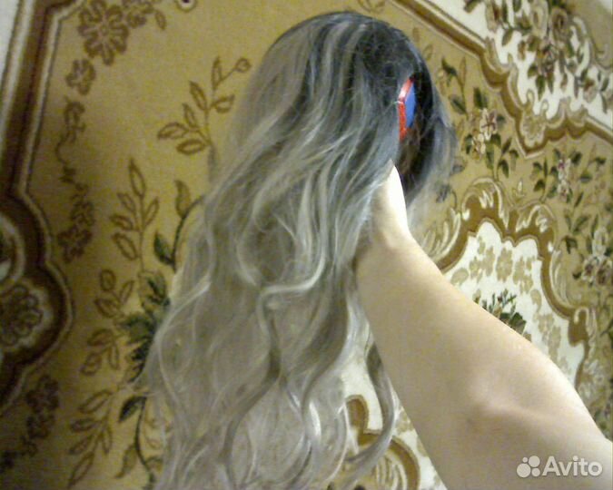 Парики женские