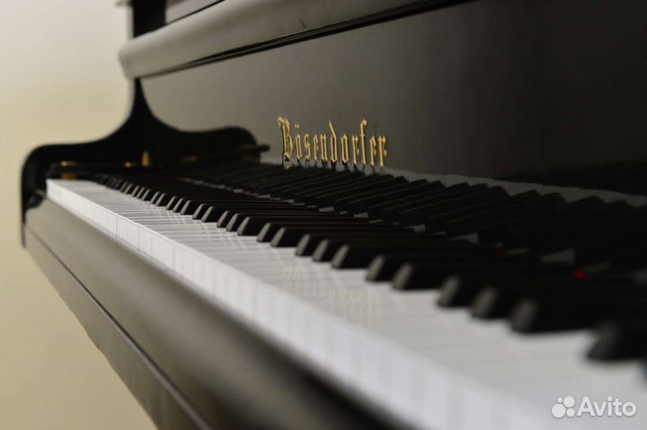 Концертный рояль