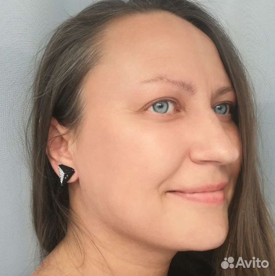 Стильные серьги, украшения