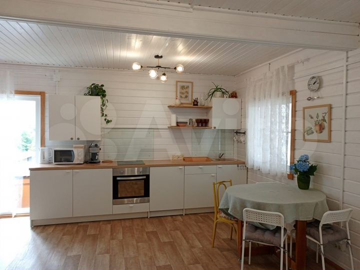 Дом 90 м² на участке 3 сот.