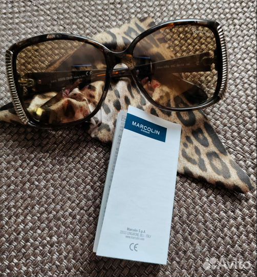 Солнцезащитные очки Roberto Cavalli