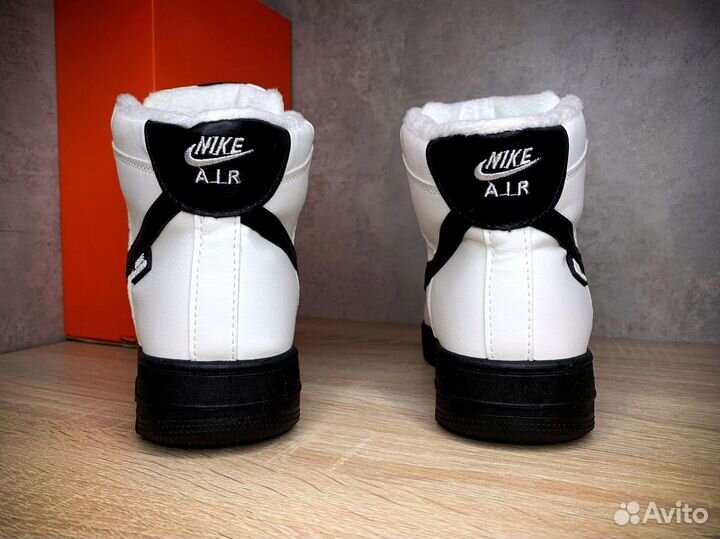 Кроссовки Nike Air Force 1 mid