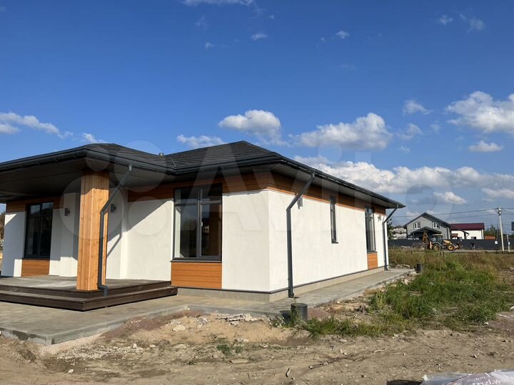 Дом 161,5 м² на участке 9,5 сот.