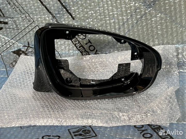 Рамка зеркала правая Lexus Gs 2012-2015