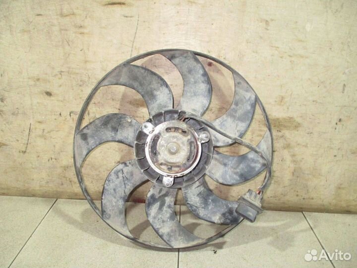 Вентилятор радиатора Skoda Fabia 2 (5J)