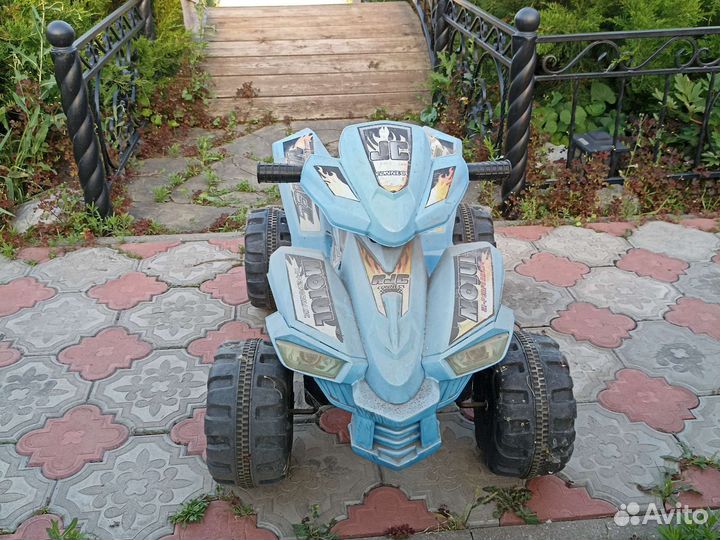 Детский квадроцикл на аккумуляторе