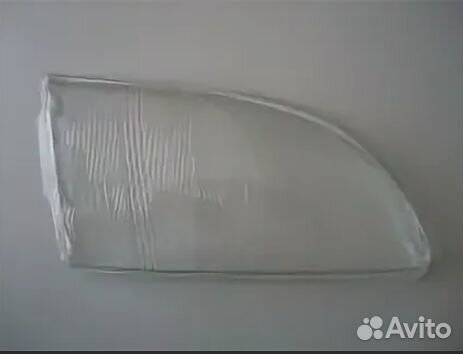 Avensis стекло фары правое