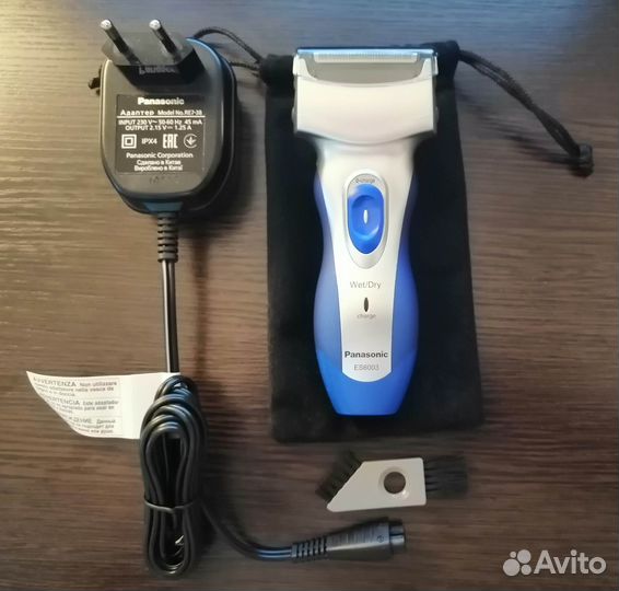 Электробритва Panasonic ES6003S520