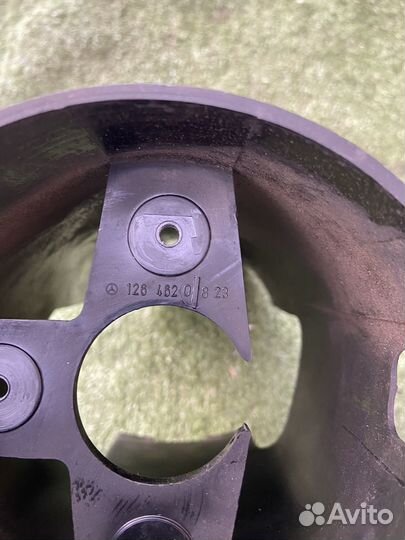 Кожух рулевой колонки Mercedes-Benz W126