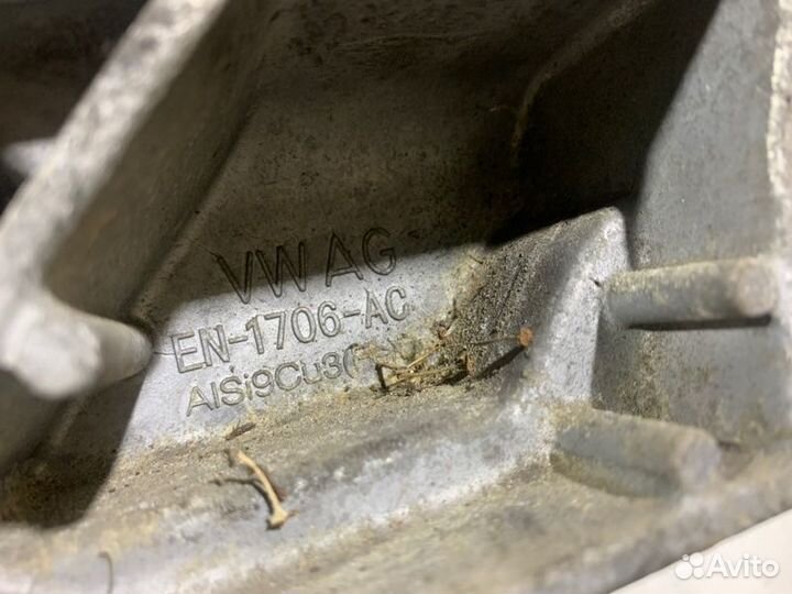 Кронштейн кпп Skoda Octavia A5 BSE 2011