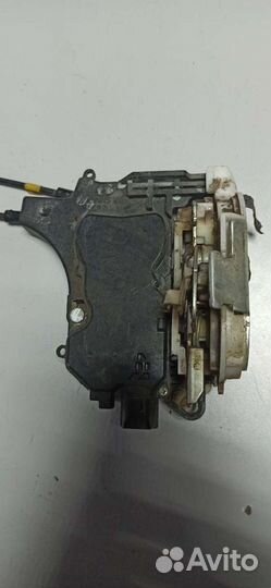 Митсубиши Лансер 10 замок двери задней левой