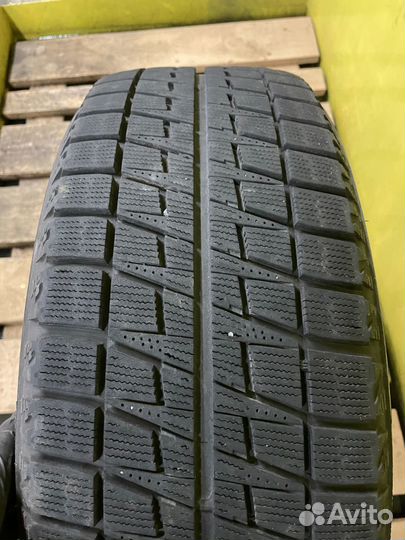 Bridgestone Blizzak Revo2 215/60 R17 96Q, 1 шт