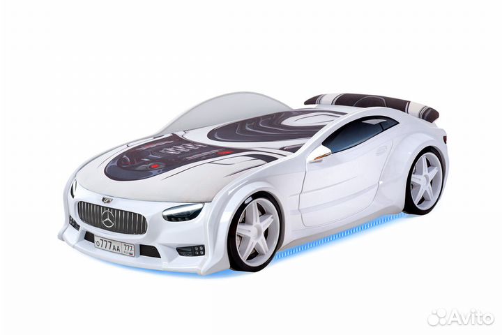 Детская кровать машина