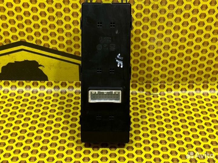 Блок кнопок управления стеклоподъемниками Kia