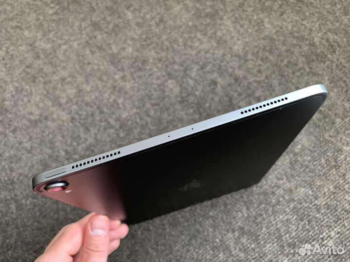 Apple iPad Pro 11 (64 Gb)