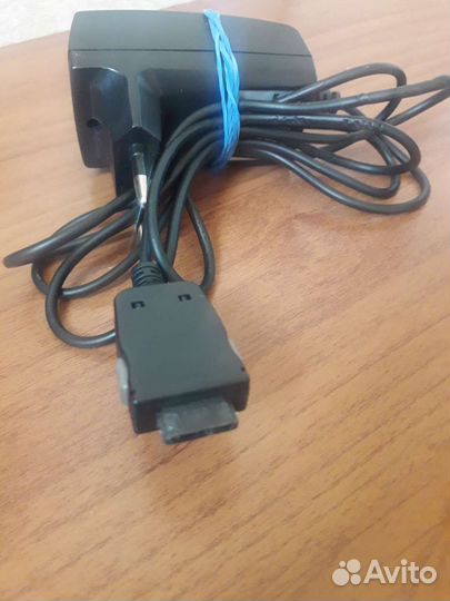 Зарядное устройство для телефона