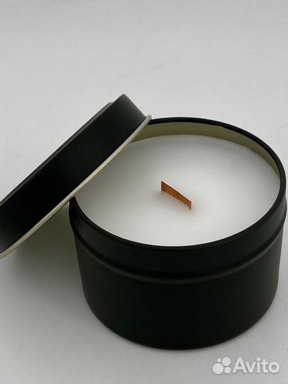 Свеча в черной банке
