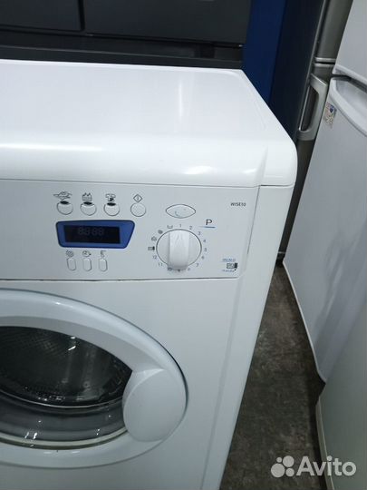 Узкая стиральная машина Indesit б\у на гарантии