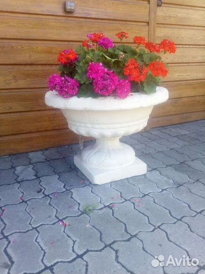 Вазоны для цветов