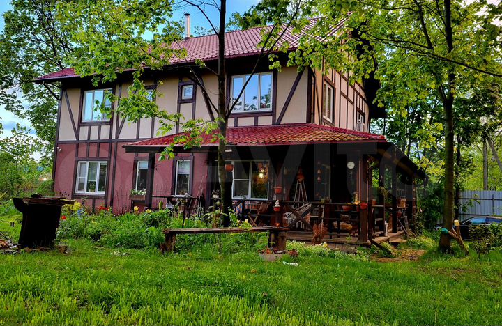 Коттедж 230 м² на участке 15 сот.