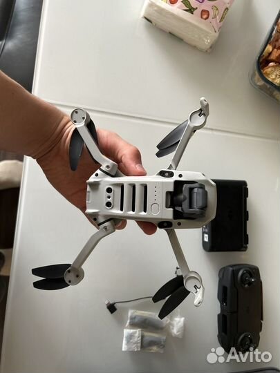 Квадрокоптер dji мавик мини