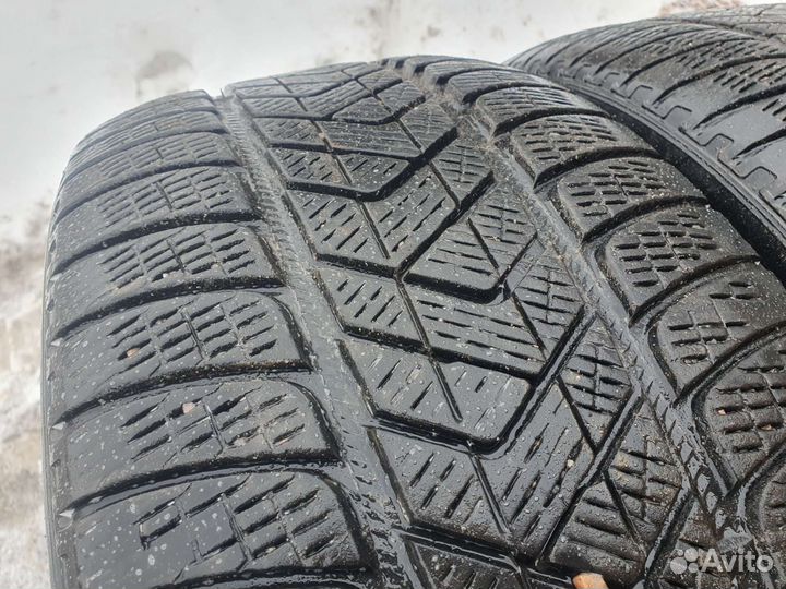 Pirelli Scorpion 275/40 R22 и 315/35 R22