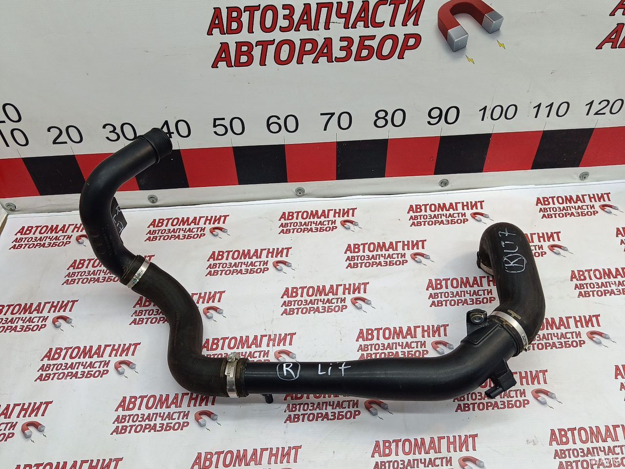 Патрубок интеркулера правый Lixiang L7