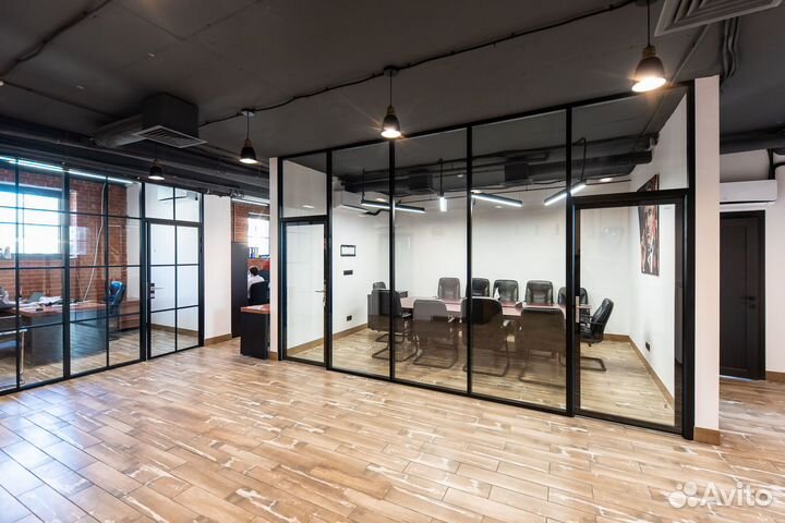 Перегородки из стекла в цвете