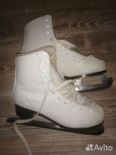 Коньки фигурные женские 38 размер