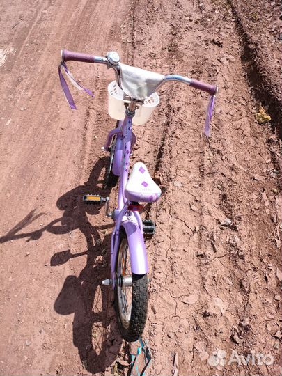 Детский велосипед в хорошем состоянии для девочки