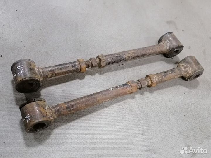 Тяга поперечн.зад.Nissan Bluebird CD20 дизель 1987