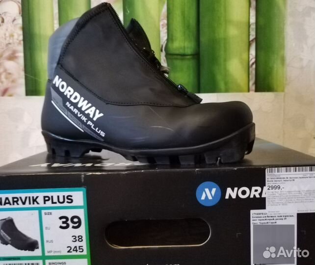 Продам ботинки лыжные. Б/у, цена 1800р