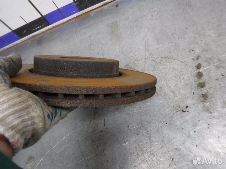 Тормозной диск передний правый Nissan Almera G15