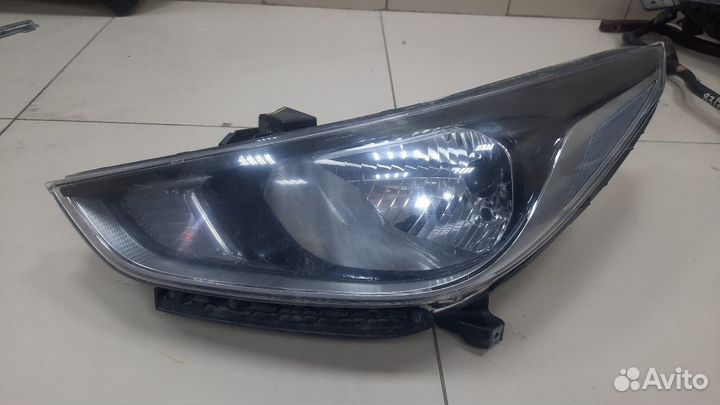 Фара передняя левая Hyundai Solaris