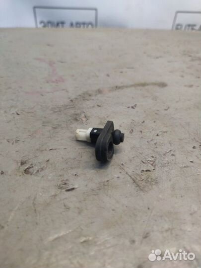 Концевик двери Kia Rio 3 1.4 2016